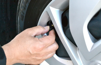 タイヤ空気入れ